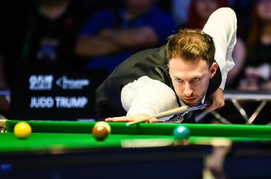 冠军联赛特鲁姆普小组第一出线 瑞恩-戴轰147分