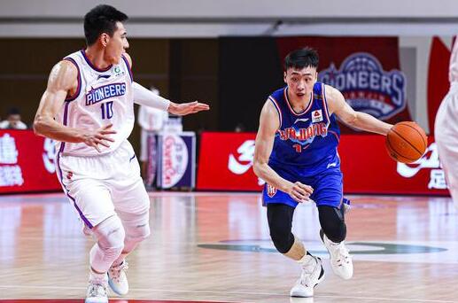 CBA-新疆121-112逆转天津 莫泰35+28沙拉木首秀7中0 CBA-新疆121-112逆转天津 莫泰35+28沙拉木首秀7中0