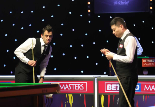 大师赛:丁俊晖对阵火箭连丢赛点 5-6遭奥沙利文逆转绝杀 大师赛:丁俊晖对阵火箭连丢赛点 5-6遭奥沙利文逆转绝杀