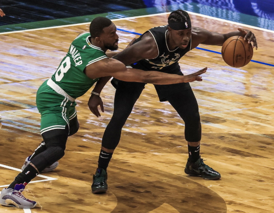 塔图姆34+7+6字母16分迷失 雄鹿114-122负绿军8连胜终结 塔图姆34+7+6字母16分迷失 雄鹿114-122负绿军8连胜终结