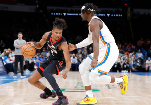 格林揽21分多尔特砍34+8 火箭5人上双89-101不敌雷霆 格林揽21分多尔特砍34+8 火箭5人上双89-101不敌雷霆