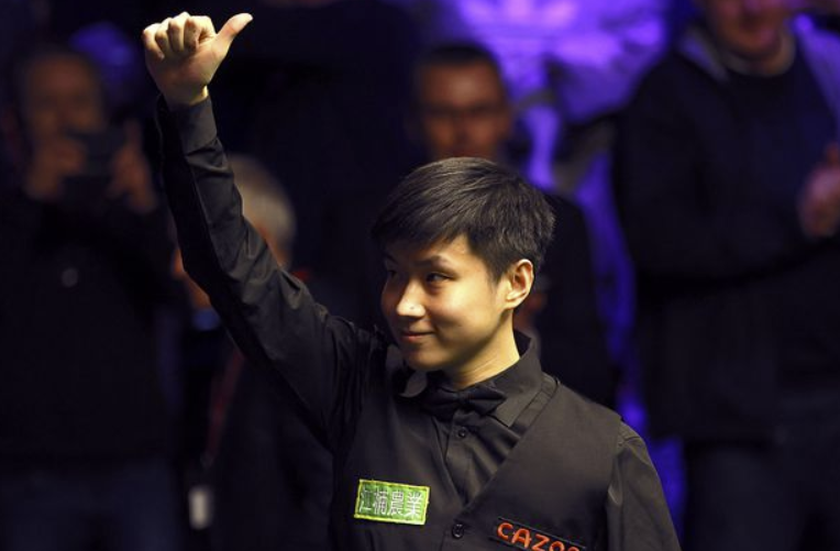 冠军联赛赵心童3-0零封塞尔比 三连胜领跑积分榜