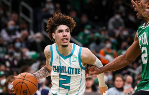 黄蜂5人上双111-102力擒凯尔特人 三球砍三双塔图姆失准 黄蜂5人上双111-102力擒凯尔特人 三球砍三双塔图姆失准