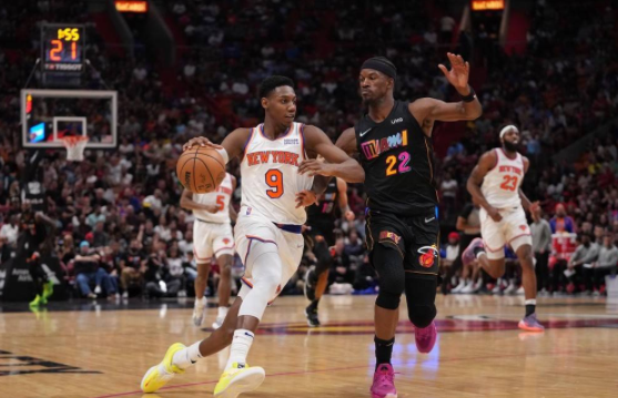 奎克利23分巴特勒30+7+7 尼克斯111-103逆转热火迎2连胜 奎克利23分巴特勒30+7+7 尼克斯111-103逆转热火迎2连胜