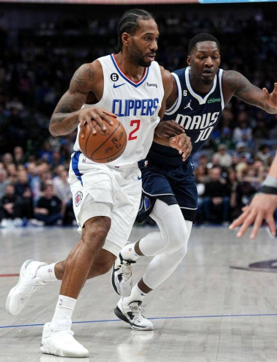 伦纳德30+9东契奇空砍29+10 乔治21分快船112-98力擒独行侠 伦纳德30+9东契奇空砍29+10 乔治21分快船112-98力擒独行侠