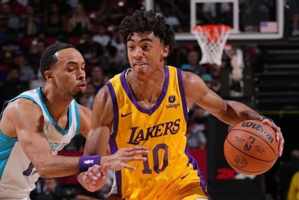 夏联-卡斯尔顿21+14 席菲诺15+5 米勒10+8 湖人93-75轻取黄蜂 夏联-卡斯尔顿21+14 席菲诺15+5 米勒10+8 湖人93-75轻取黄蜂