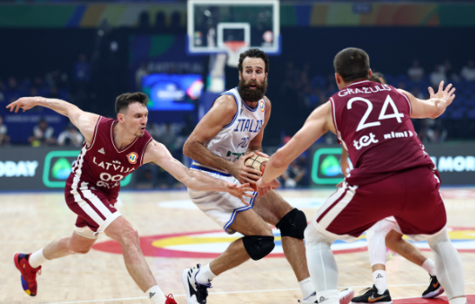 格拉祖利斯28+6丰泰基奥休战 拉脱维亚87-82逆转险胜意大利 格拉祖利斯28+6丰泰基奥休战 拉脱维亚87-82逆转险胜意大利