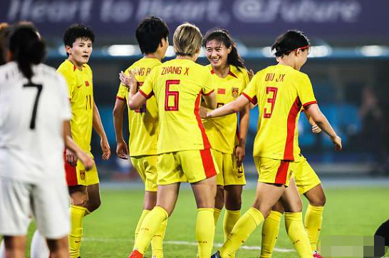 亚运女足-中国6-0狂胜乌兹别克头名晋级将对阵泰国 女足两场净胜22球 亚运女足-中国6-0狂胜乌兹别克头名晋级将对阵泰国 女足两场净胜22球
