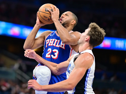 班凯罗21+6乌布雷17分 恩比德乔治缺战 76人不敌魔术