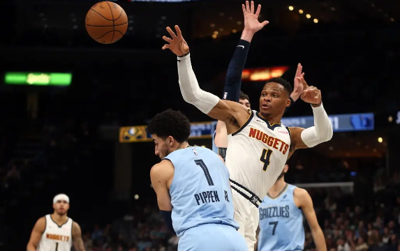 威少生涯第200次三双 阿尔达马28+11 穆雷27分 掘金胜灰熊