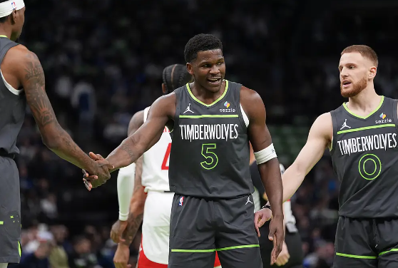 范弗里特27+8+11 申京22+10+11 火箭加时送森林狼3连败