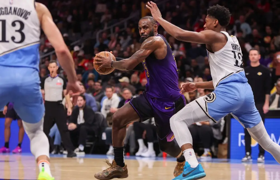 特雷-杨准绝杀&31+20 詹姆斯39+10+11 老鹰加时胜湖人取6连胜