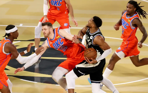 字母哥26+19+10 利拉德23分 雷霆三分32中5 雄鹿取胜杯赛夺魁