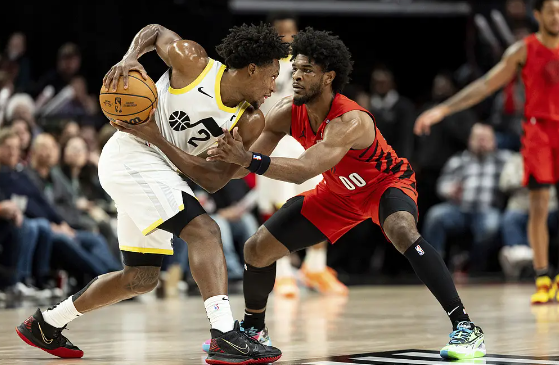 亨德森中投绝杀 阿夫迪亚27+8+6 马卡22+6 开拓者险胜爵士