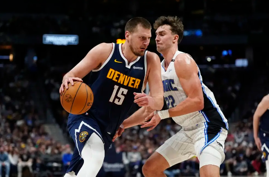 小波特30+7 约基奇28+10+12 班凯罗18+8 掘金大胜魔术迎5连胜