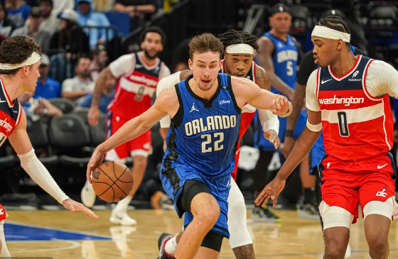 小瓦格纳23+7+5 班凯罗19+5+5 魔术第三节一波流送奇才6连败