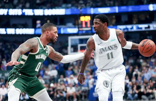 字母哥29+9+9 利拉德28+6+6 欧文31分 雄鹿3人20+轻取独行侠