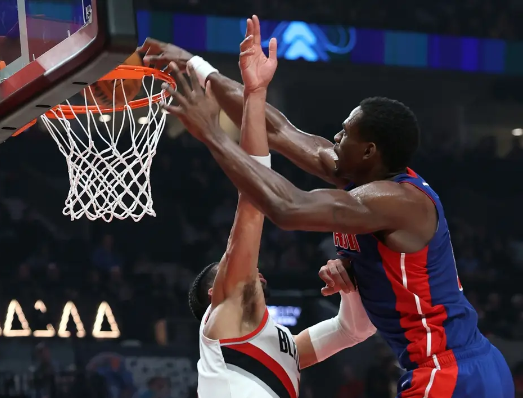 CC28+5 哈里斯20+9 A-西蒙斯34分 活塞止连败&送开拓者3连败