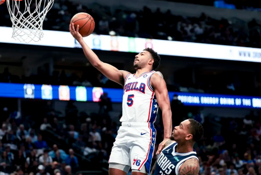 席菲诺三分9中5生涯新高19分 格莱姆斯28分 76人送独行侠3连败