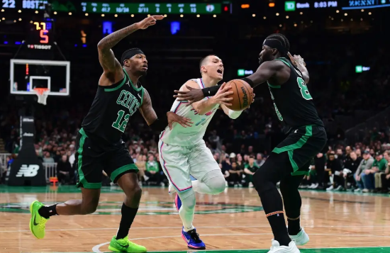 李凯尔赛季新高19分 塔图姆17中4 热火掀翻绿军豪取6连胜