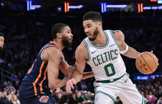 塔图姆32+7 波津8记三分 唐斯34+14 绿军加时胜尼克斯