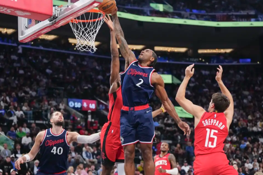 哈登35+10 小卡22+10 祖巴茨三双 快船击败残阵火箭取6连胜