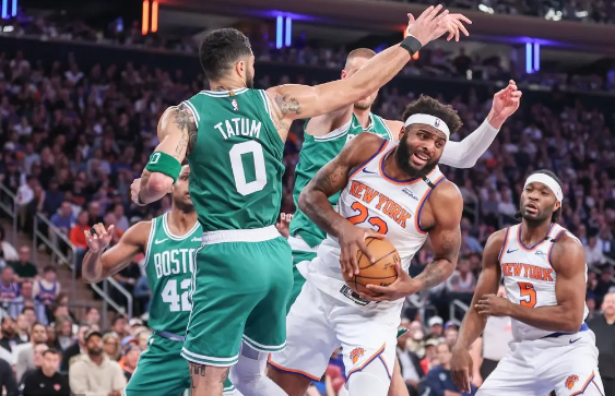 普理查德23分 双探花41+15+12 绿军客场大胜尼克斯扳成1-2