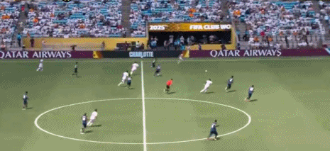 1750641006976764.gif 2.gif